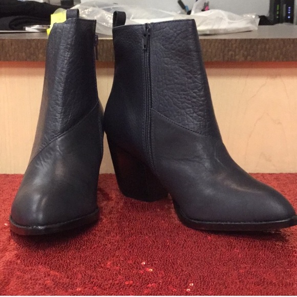 ShoeMint booties - Picture 1 of 2